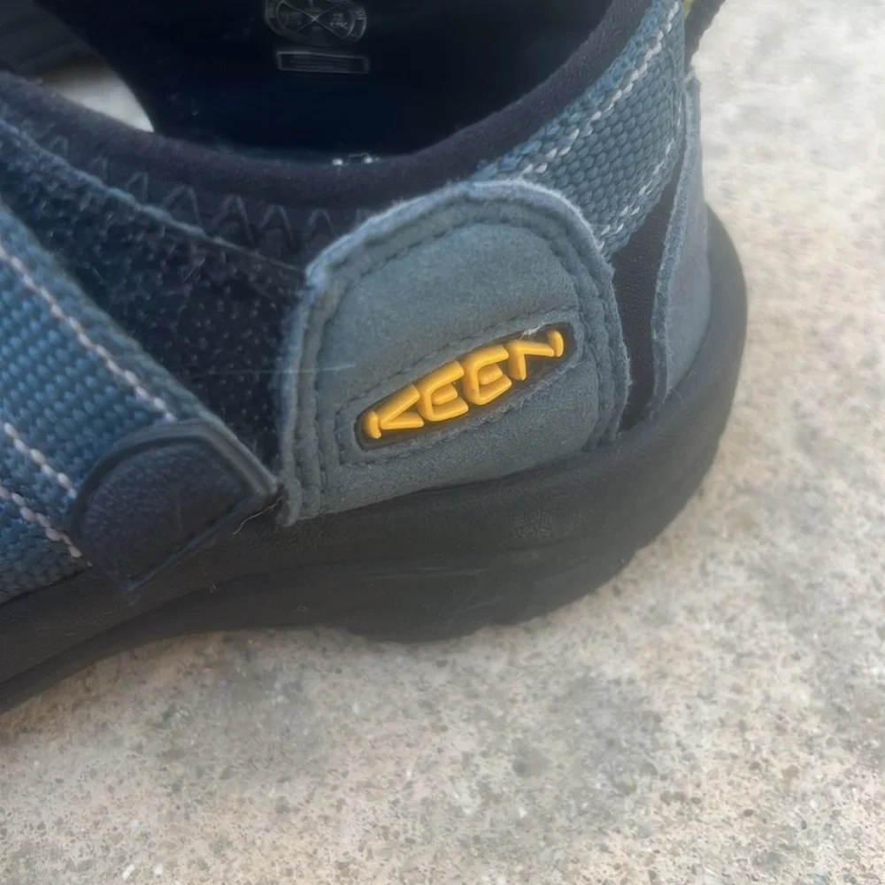 KEEN Newport H2 Kids Blue/Black Sandals Size 1